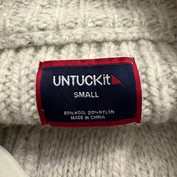 UNTUCKit Men’s Cardigan , size Small - Picture 5 of 5